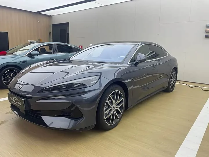 Denza Z9 2024 из Китая — купить под ключ
