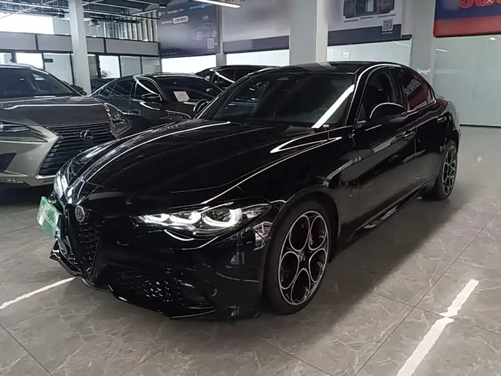 Alfa Romeo Giulia 2026 из Китая — купить под ключ