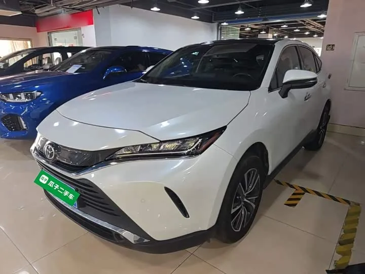 Toyota Harrier 2023 из Китая — купить под ключ