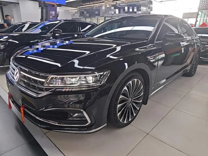 Volkswagen Phideon 2023 из Китая — купить под ключ