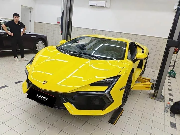 Lamborghini Revuelto 2025 из Китая — купить под ключ