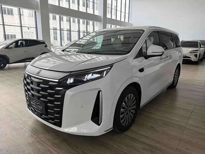 BYD Xia 2025 из Китая — купить под ключ