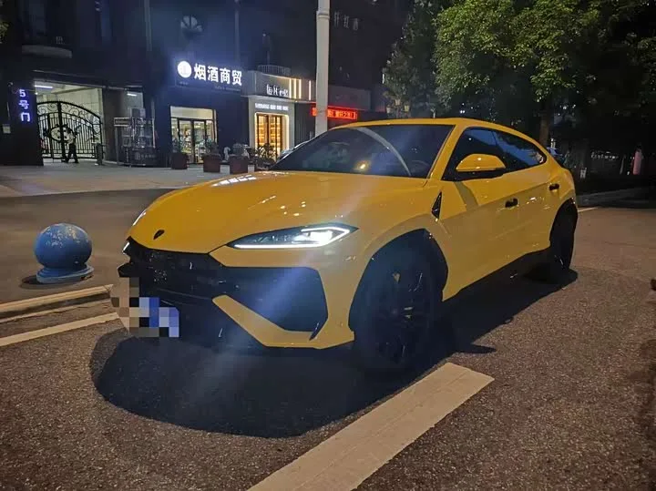 Lamborghini Urus SE 2026 из Китая — купить под ключ