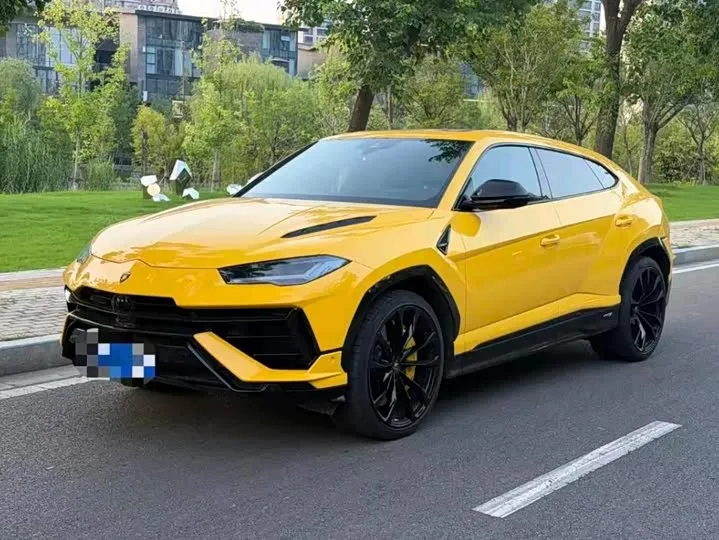 Lamborghini Urus 2025 из Китая — купить под ключ