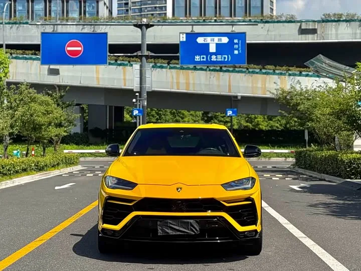Lamborghini Urus 2023 из Китая — купить под ключ