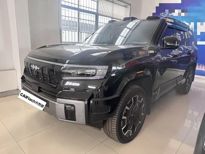 BYD FangChengBao Leopard 8 2025 из Китая — купить под ключ