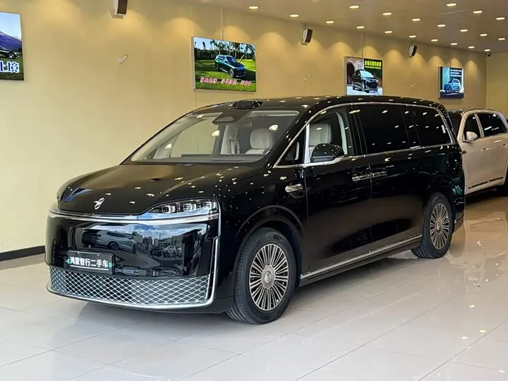 Luxeed V9 2026 из Китая — купить под ключ