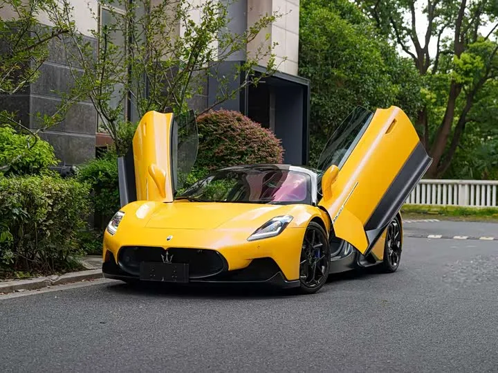 Maserati MC20 2023 из Китая — купить под ключ