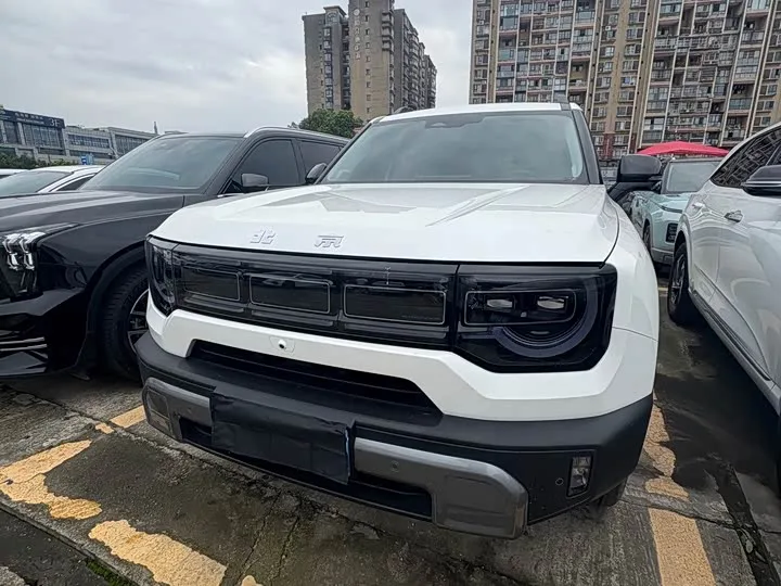 BAIC Beijing BJ30 2025 из Китая — купить под ключ