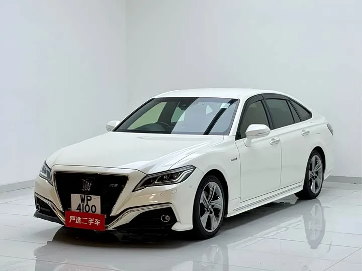 Toyota Crown Sedan 2025 из Китая — купить под ключ