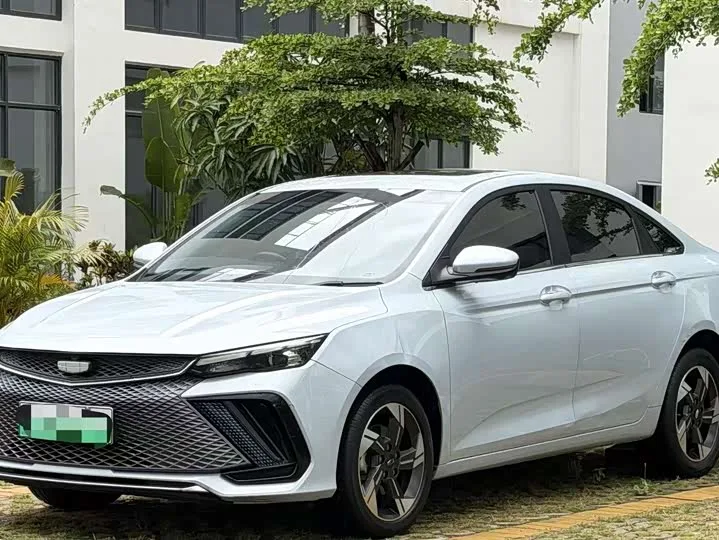 Geely Emgrand L Hi·P Hybrid 2023 из Китая — купить под ключ