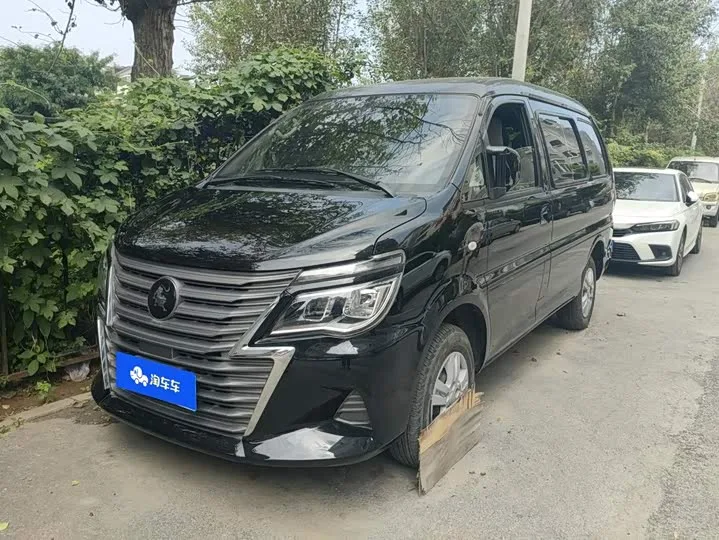 Dongfeng Forthing Lingzhi M5 2024 из Китая — купить под ключ
