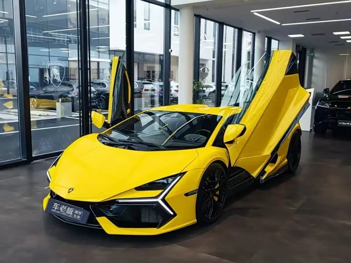 Lamborghini Revuelto 2025 из Китая — купить под ключ