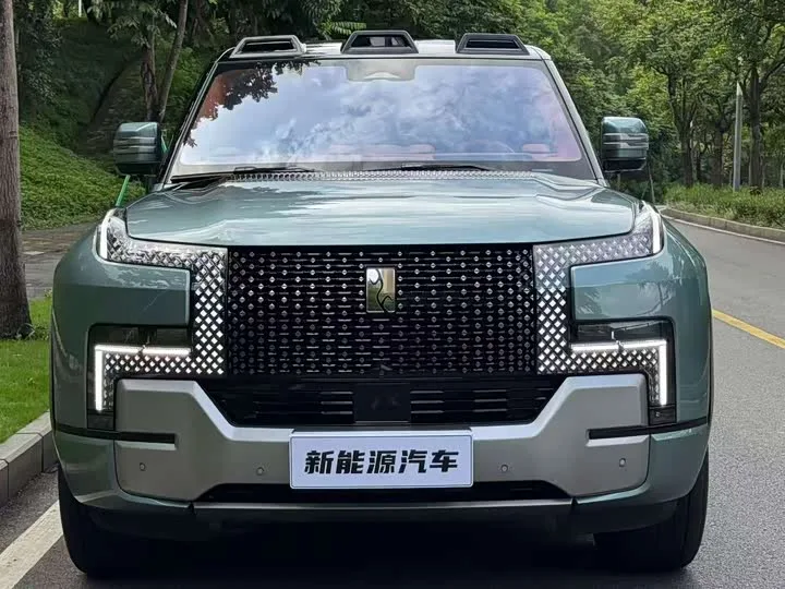 BYD Yangwang U8 2024 из Китая — купить под ключ