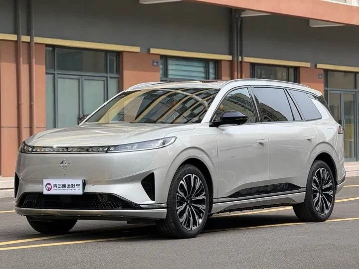 Dongfeng Yipai eπ 008 2026 из Китая — купить под ключ