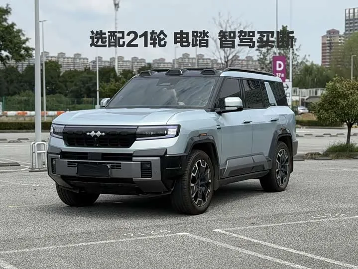 BYD FangChengBao Leopard 8 2025 из Китая — купить под ключ