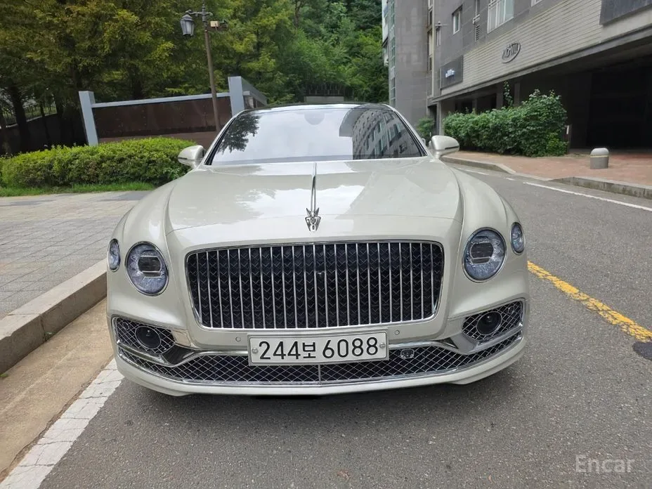 Bentley Flying Spur 2023 из Кореи — купить под ключ