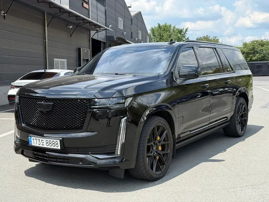 Cadillac Escalade 2023 из Кореи — купить под ключ