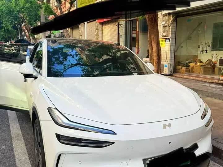 Nio Onvo L60 2025 из Китая — купить под ключ