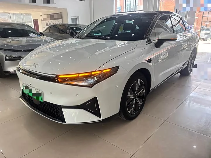 XPeng P5 2022 из Китая — купить под ключ
