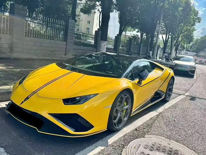 Lamborghini Huracán 2021 из Китая — купить под ключ