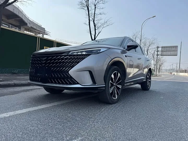Roewe RX5 2023 из Китая — купить под ключ