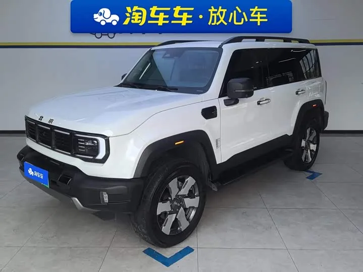 BAIC Beijing BJ40 Hybrid 2025 из Китая — купить под ключ