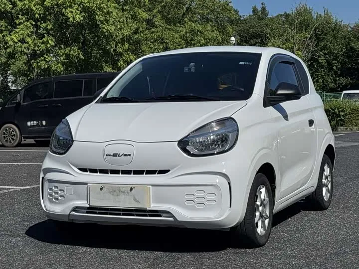 Roewe Clever 2023 из Китая — купить под ключ