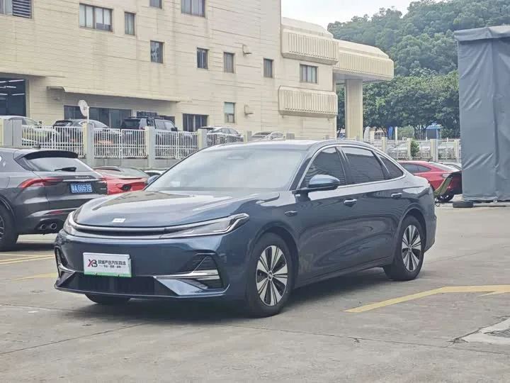 Geely Galaxy A7 2026 из Китая — купить под ключ