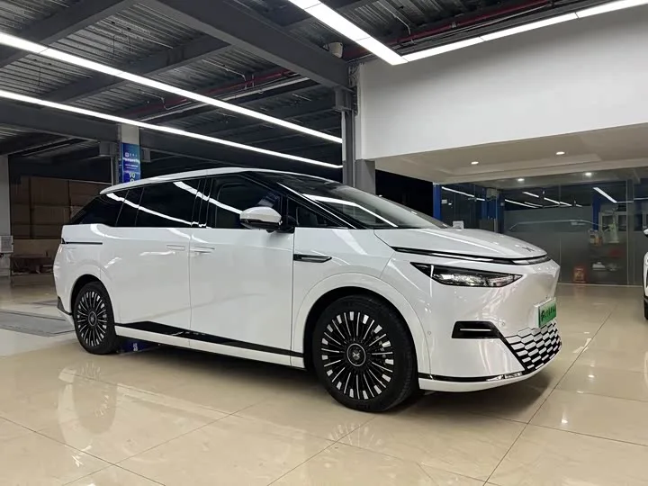 XPeng X9 2025 из Китая — купить под ключ