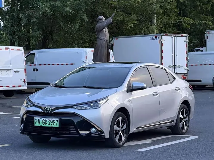 Toyota Levin Hybrid 2022 из Китая — купить под ключ