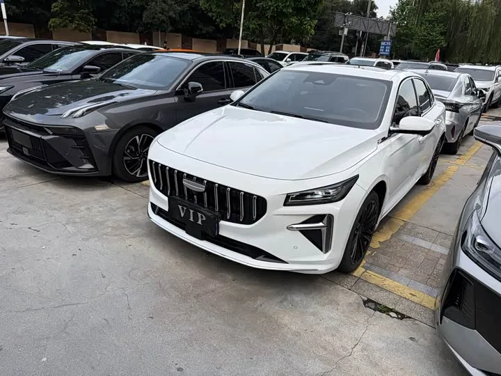 Geely Preface L 2024 из Китая — купить под ключ