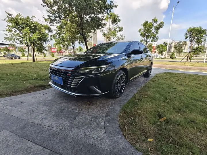 Dongfeng Aeolus Yixuan Max 2023 из Китая — купить под ключ