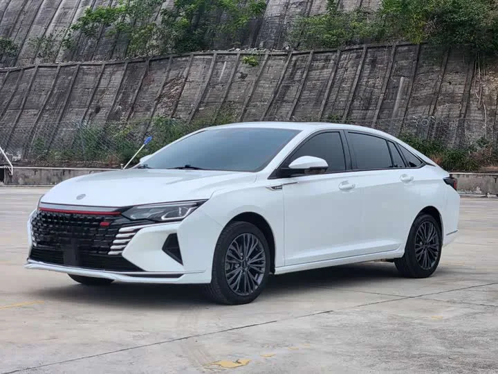 Dongfeng Aeolus Yixuan Max 2023 из Китая — купить под ключ