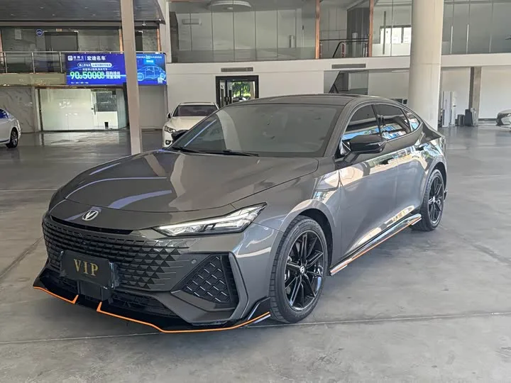 Changan UNI-V 2022 из Китая — купить под ключ