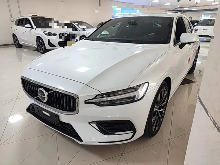 Volvo S60 2023 из Китая — купить под ключ