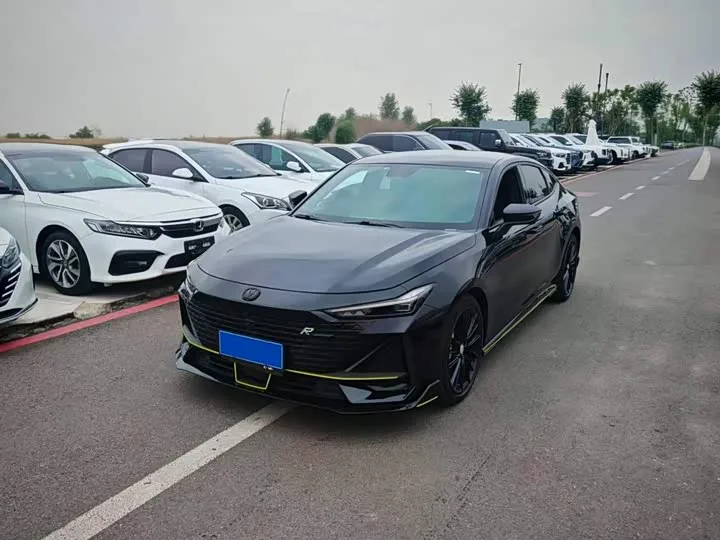 Changan UNI-V 2022 из Китая — купить под ключ