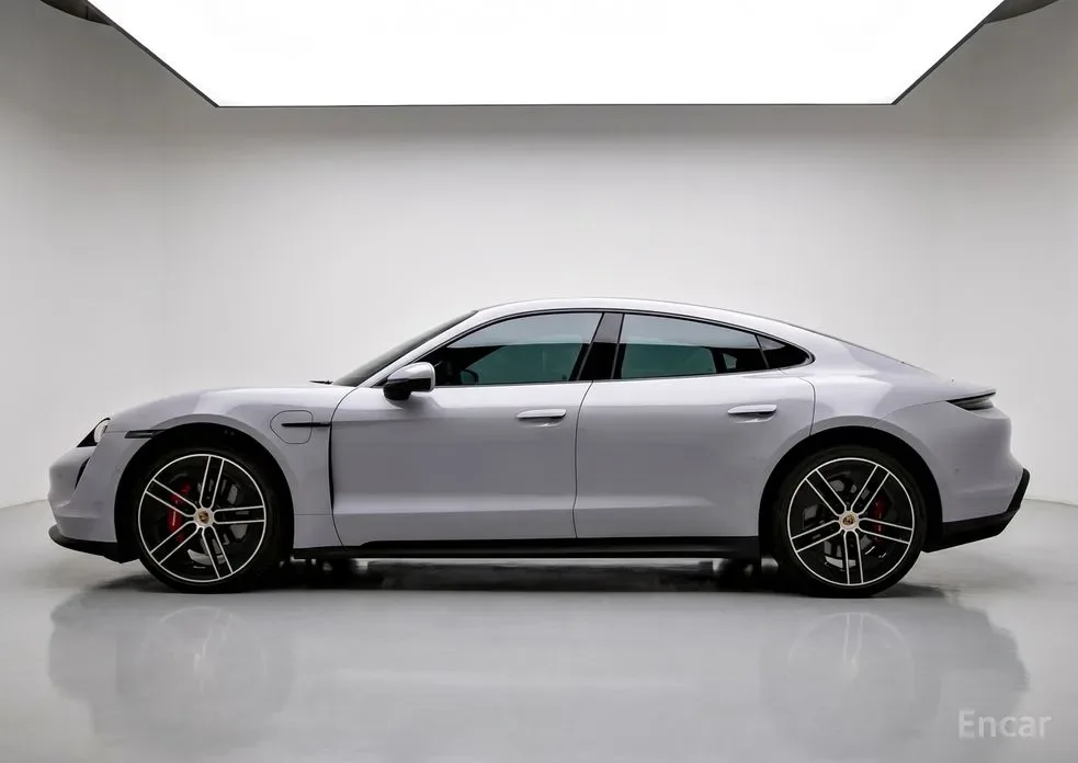 Porsche Taycan 2025 из Кореи — купить под ключ