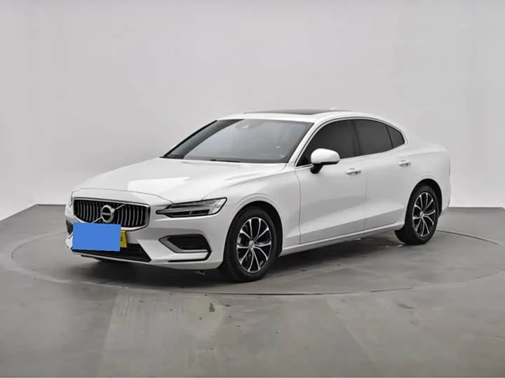 Volvo S60 2022 из Китая — купить под ключ