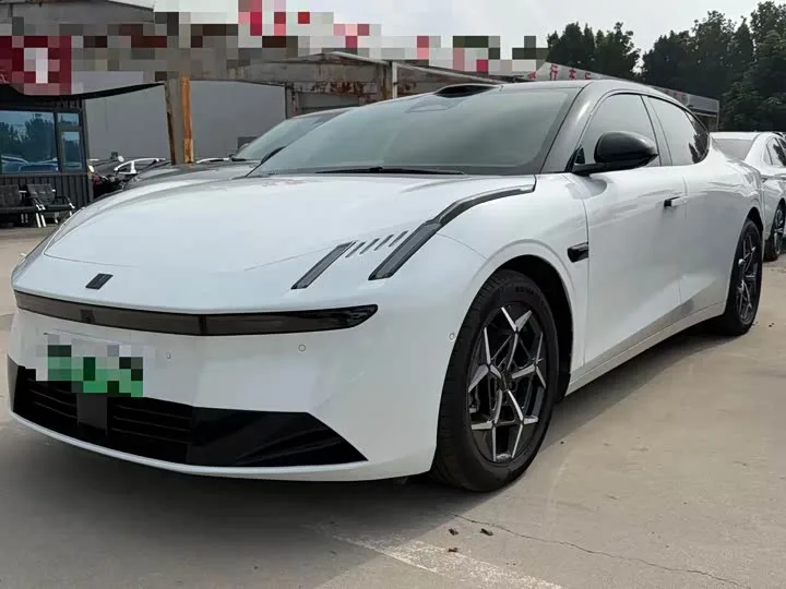 Lynk & Co 30 EM-P Hybrid 2025 из Китая — купить под ключ