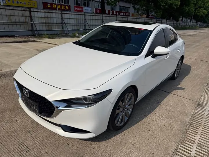 Mazda 3 (Axela) 2022 из Китая — купить под ключ