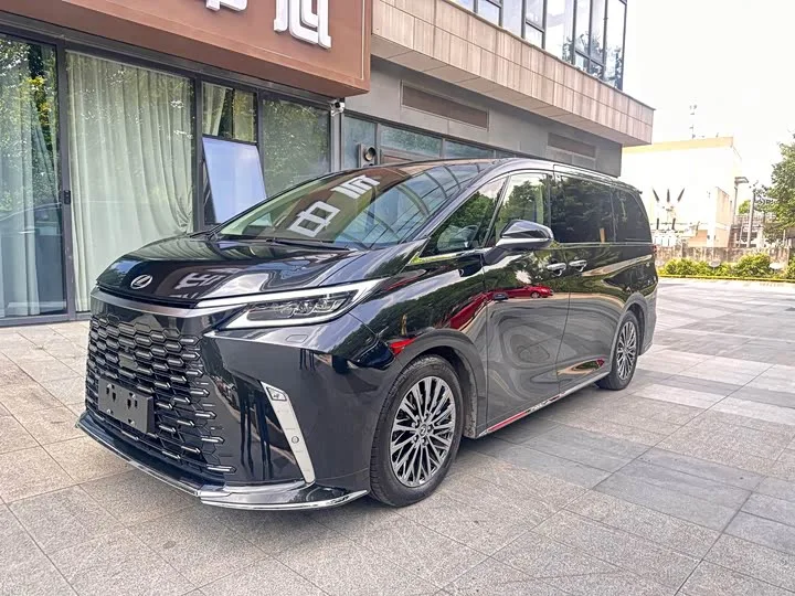 Lexus LM 2023 из Китая — купить под ключ