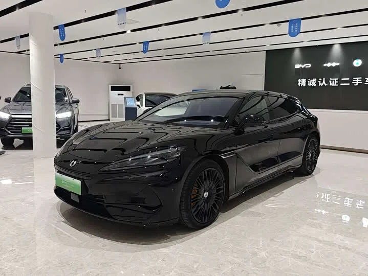 Denza Z9GT 2025 из Китая — купить под ключ