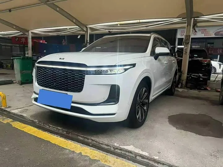 LiXiang One 2023 из Китая — купить под ключ