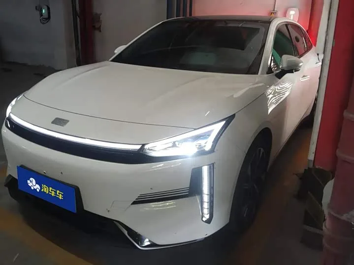 Geely Galaxy L6 2024 из Китая — купить под ключ