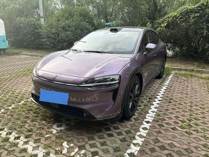 Luxeed R7 2026 из Китая — купить под ключ
