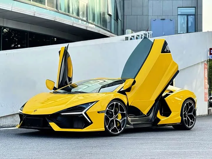 Lamborghini Revuelto 2025 из Китая — купить под ключ