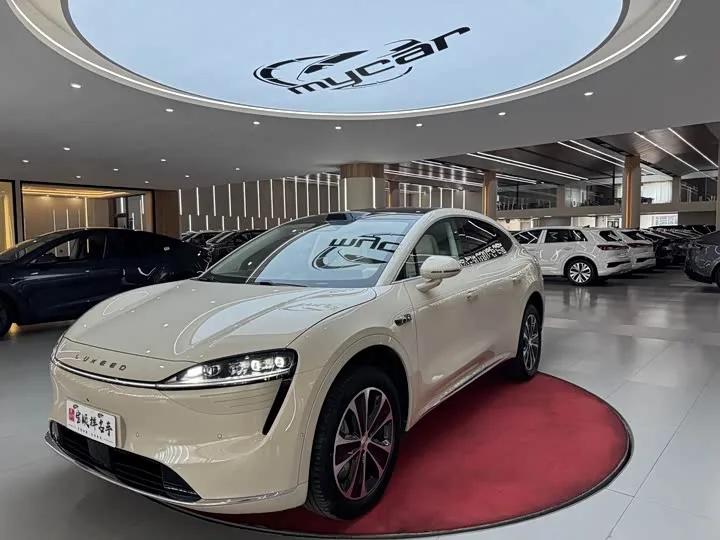 Luxeed R7 2025 из Китая — купить под ключ