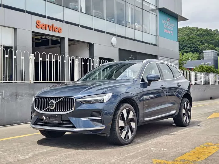 Volvo XC60 Hybrid 2025 из Китая — купить под ключ