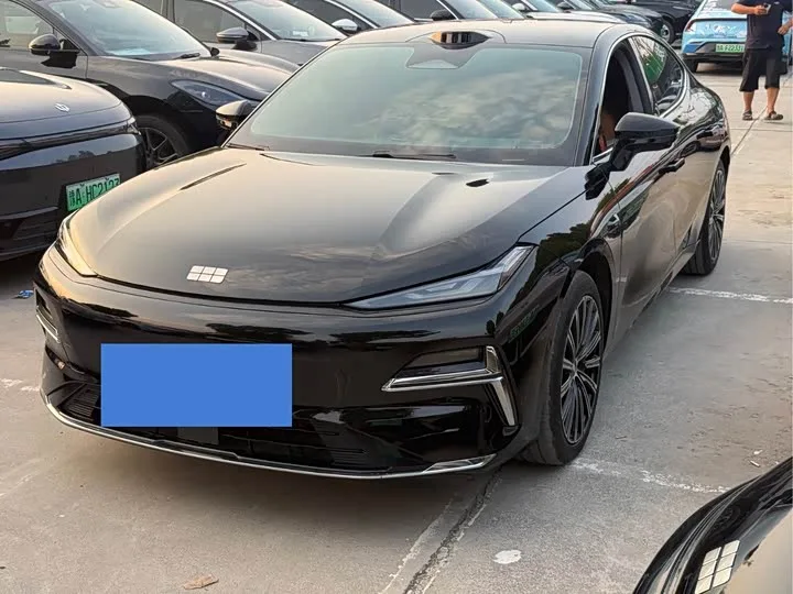 Geely Galaxy Starshine 8 EM-i 2026 из Китая — купить под ключ